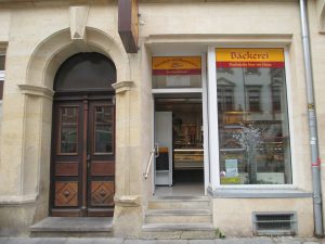 Die Filiale der Ottes auf der Hallschen Straße