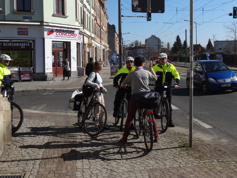 Fahrradstaffel falsche richtung leipziger straße