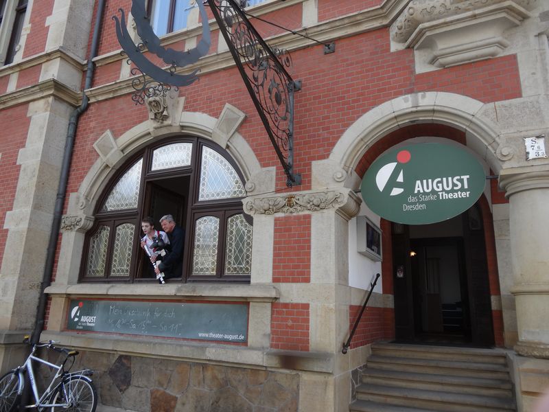 August-Theater im Pieschener Rathaus an der Bürgerstraße - Foto: W. Schenk