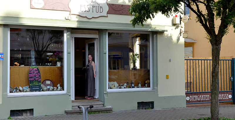 jess pub Jessica Petrenz