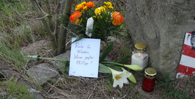 Polizei Philipp Schulze 0604 Blumen