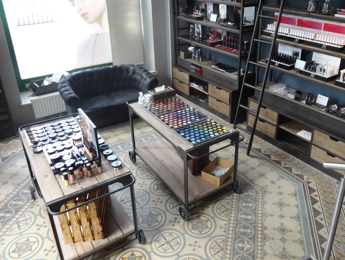 Mangatter Ladenlokal