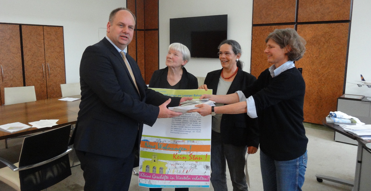 Petition Leipziger Bahnhof Übergabe 2510