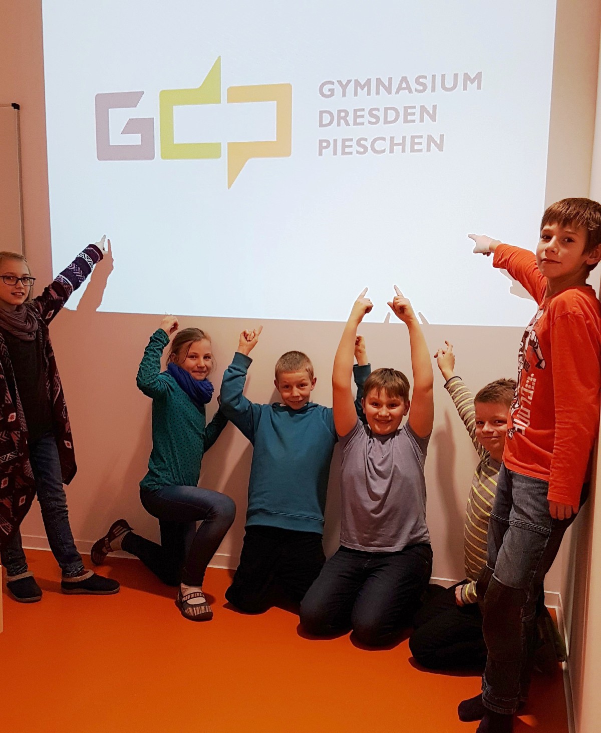 Gymnasium Pieschen Schülerrat mit Logo