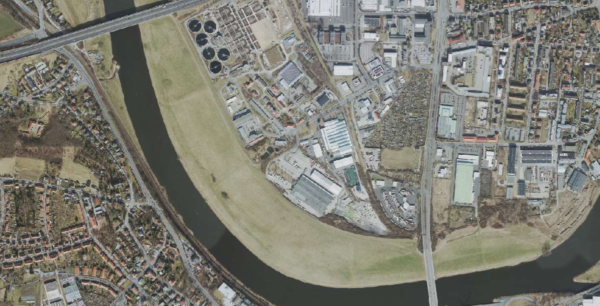 Elberadweg Flügelwegbrücke Autobahnbrücke