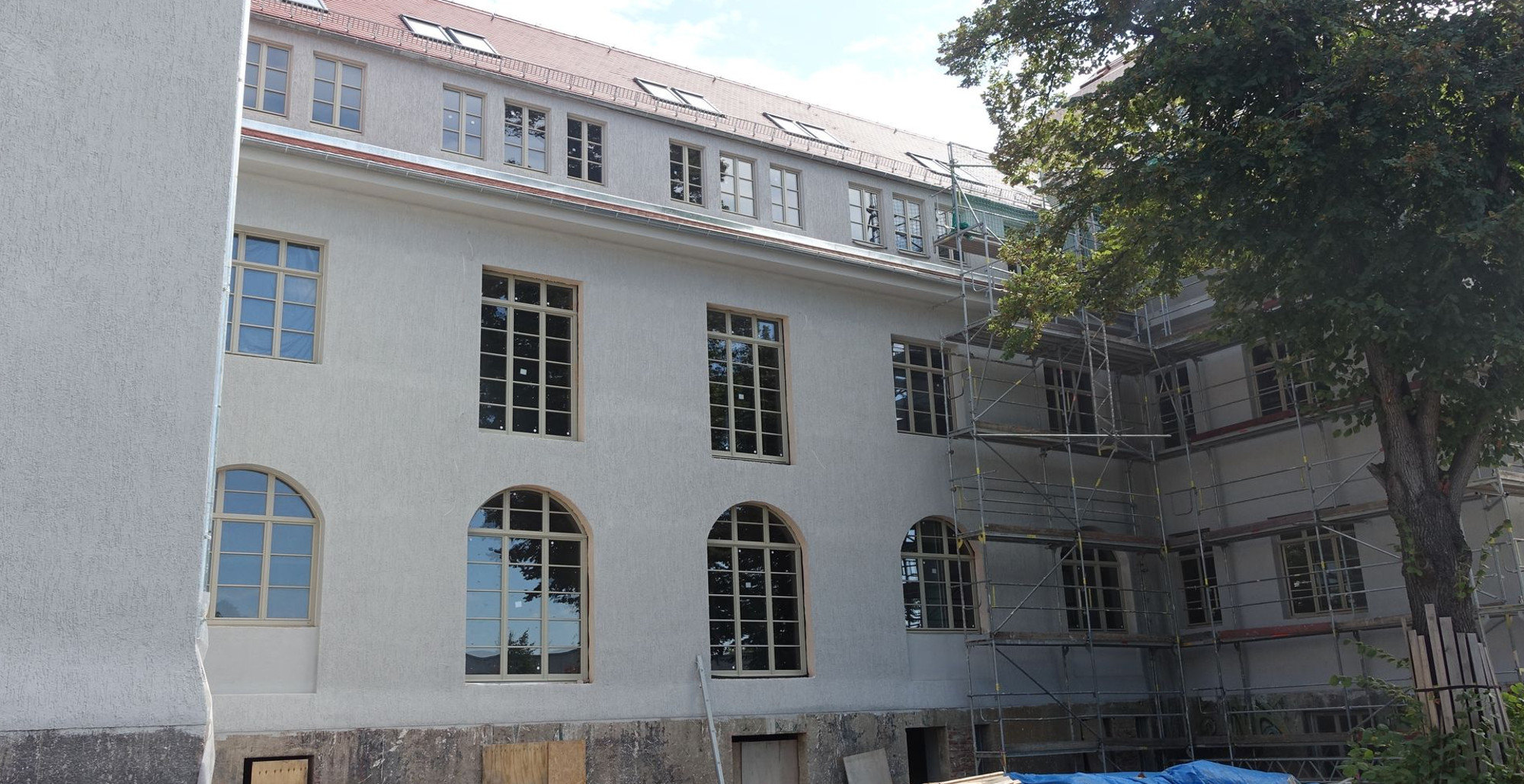 Klingerstraße Kastanienpark Fassade