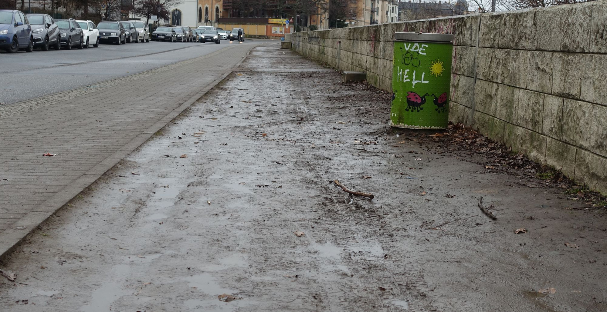 Kötzschebroder Strasse Fussweg