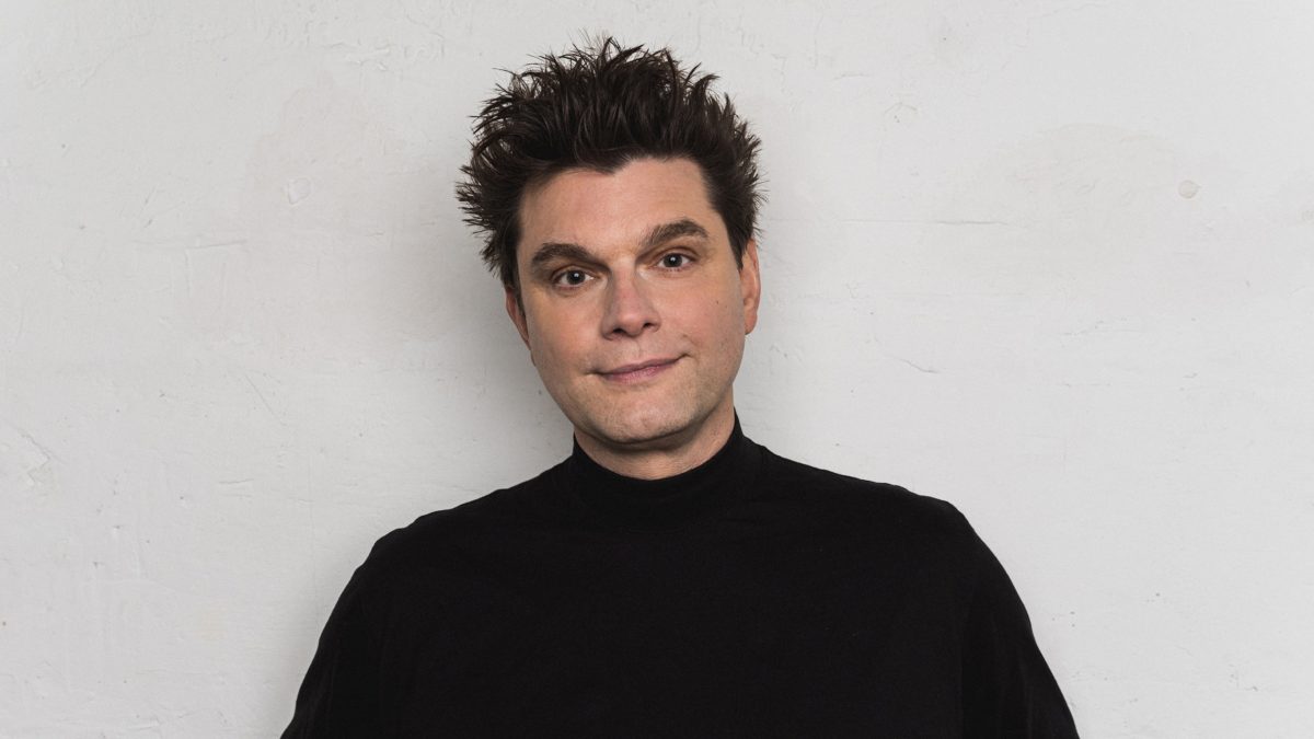 Lutz van der Horst als Erzähler in The Rocky Horror Show - Foto: Robert Winter