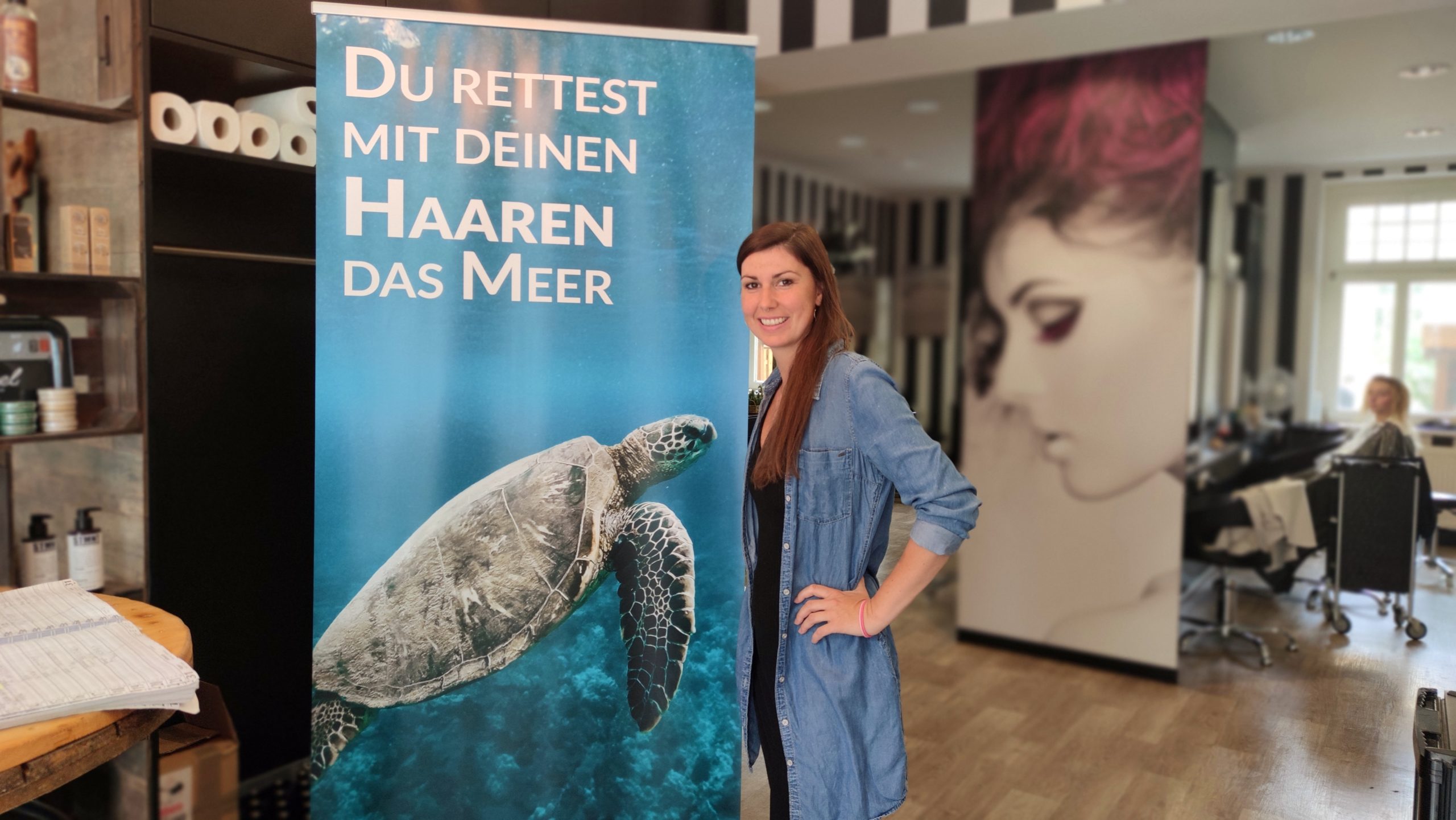 Eileen Schulz ist froh "Hair help the Oceans" zu unterstützen. - Foto: Maren Kaster