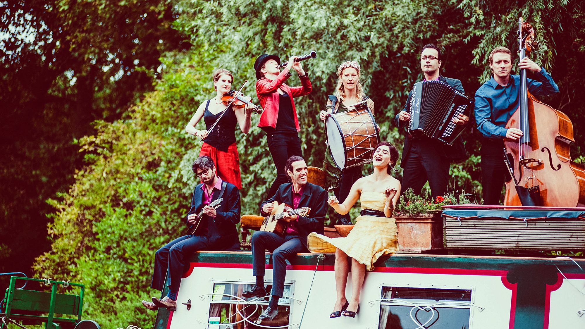 Das Septett She’Koyokh - Foto: Savannah Photographic