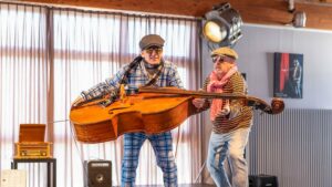 Der Kontrabass im August-Theater. Foto: Pieschen-Aktuell