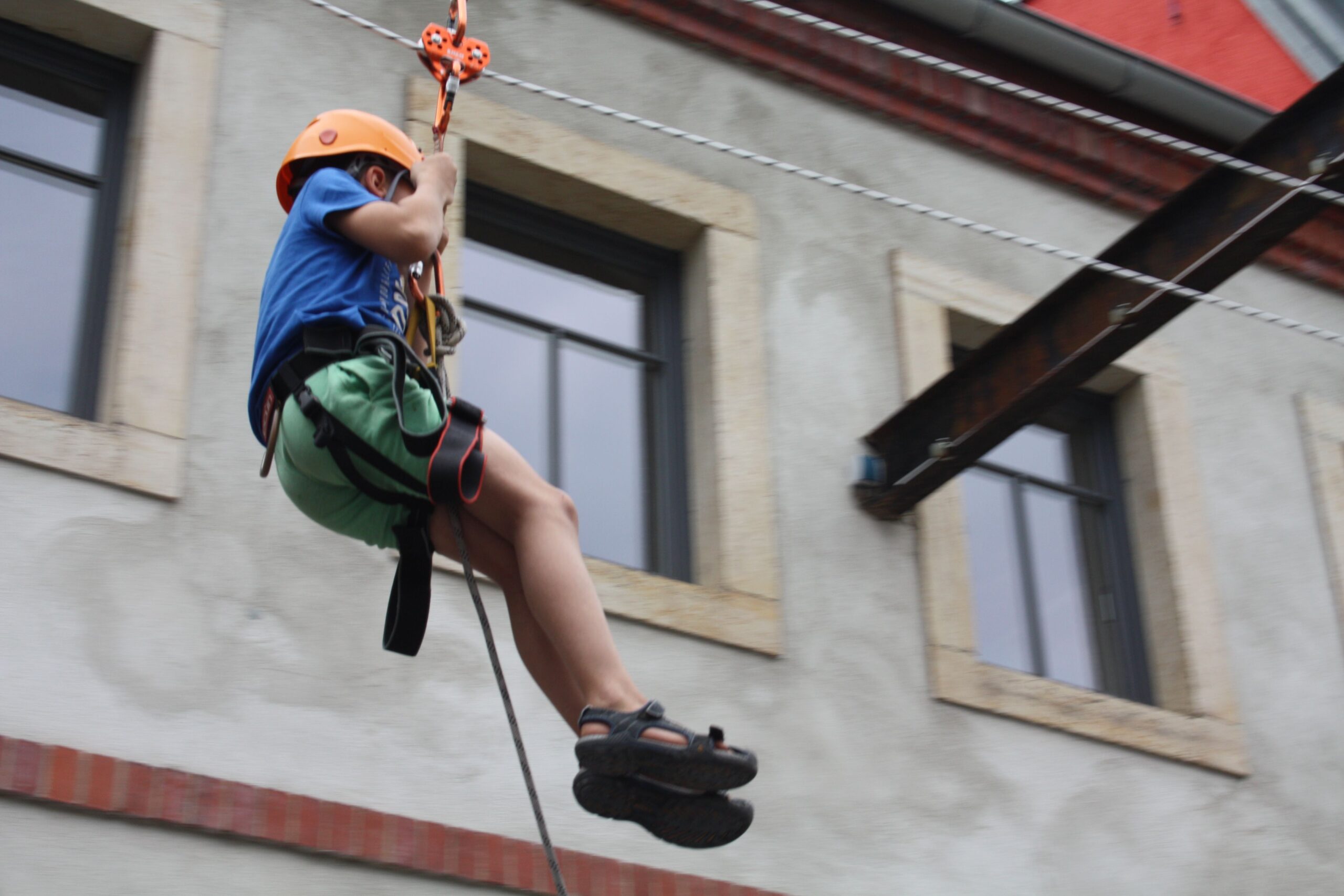 Klettertreffs für alle Altersgruppen finden wöchentlich beim Stoffwechsel e.V. in Pieschen statt. Foto: Johannes Oswald 