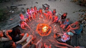 In der letzten Ferienwoche: Naturnaher, Aktionsreicher und tierlieber Ferienausklang im "Eselnest". Foto: Eselnest