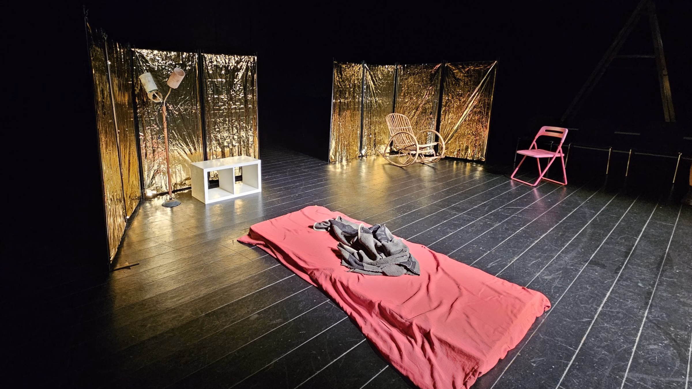 Bühne im Theaterhaus Rudi - Foto: J. Frintert