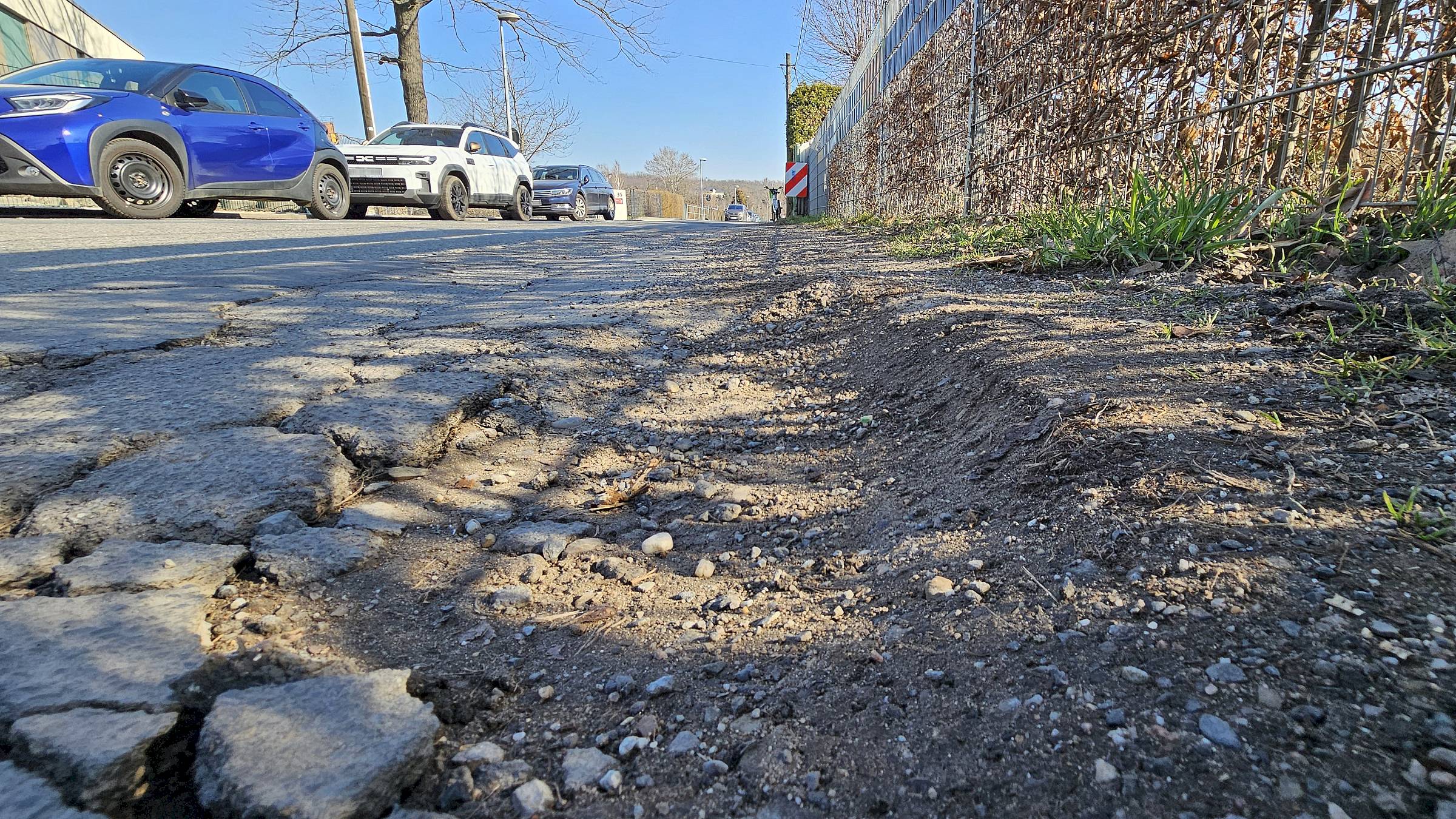 Rumpelpiste Heidestraße soll ab April saniert werden. Foto: J. Frintert