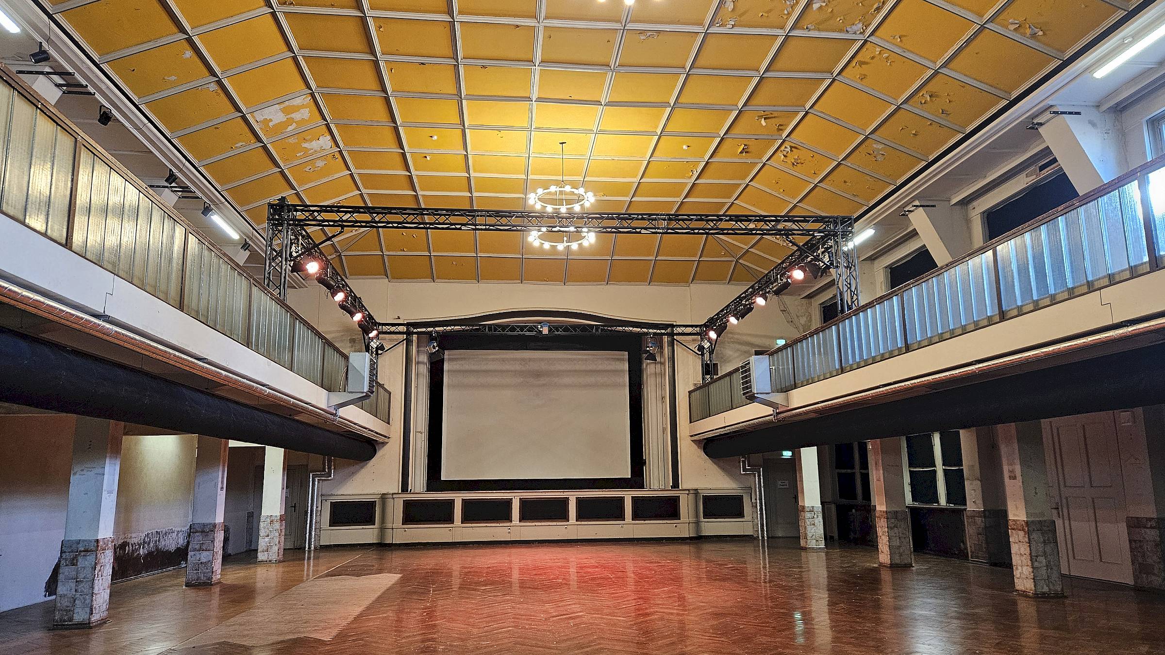 Henny-Brenner-Saal im Zentralwerk - Foto: J. Frintert