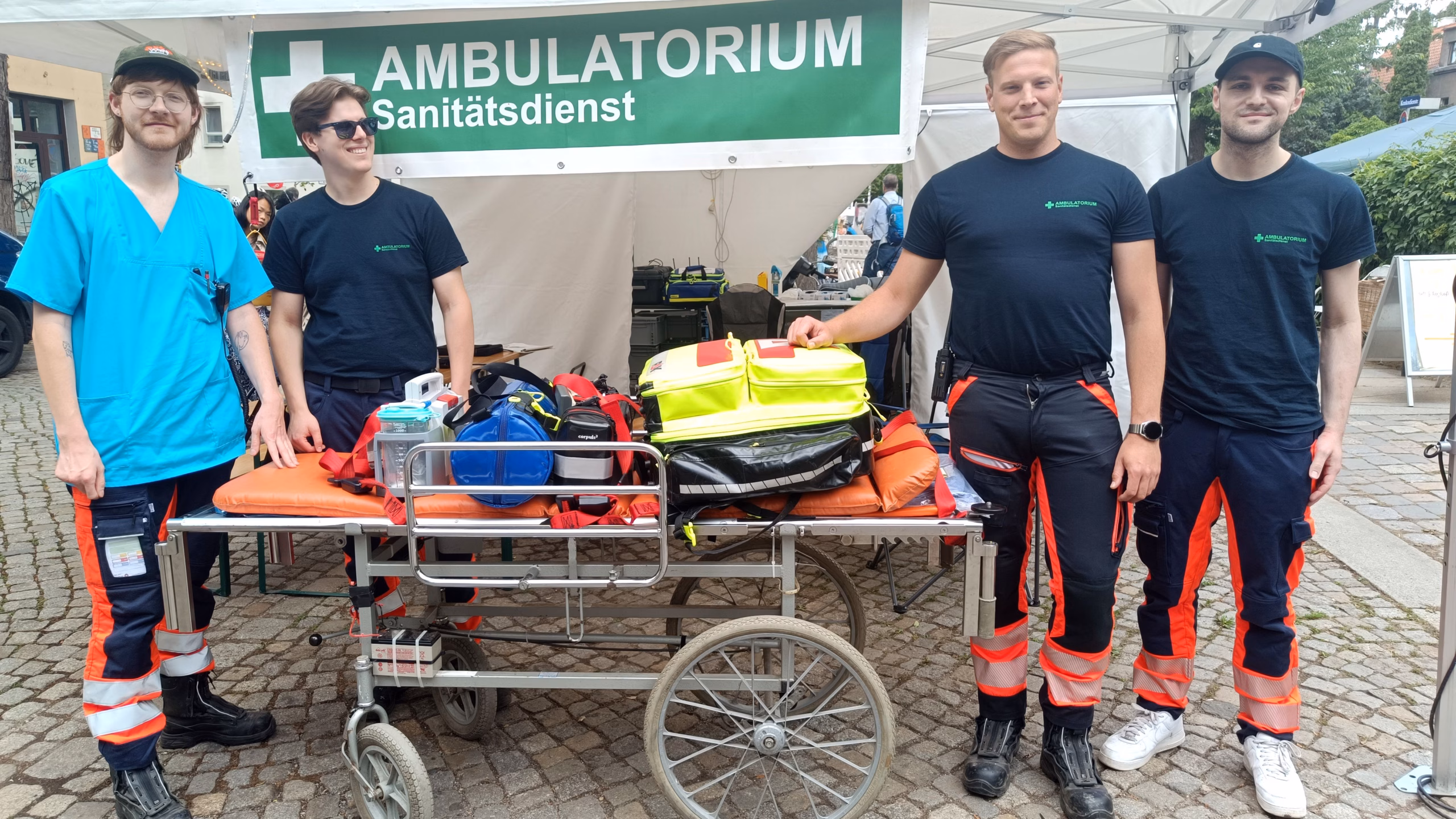 Notfallsanitäter beim Sankt Pieschen - Foto: S. Reichel