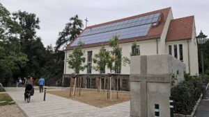Aus der Sitzung des Rats des Stadtbezirkes am 18. August 2026 Weinbergskirche an der Albert-Hensel-Straße - Foto: J. Frintert